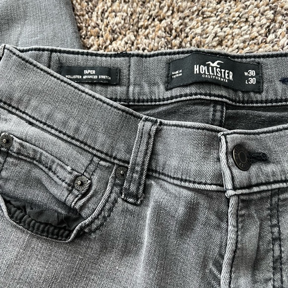 Hollister Jeans - Picture 3 of 5